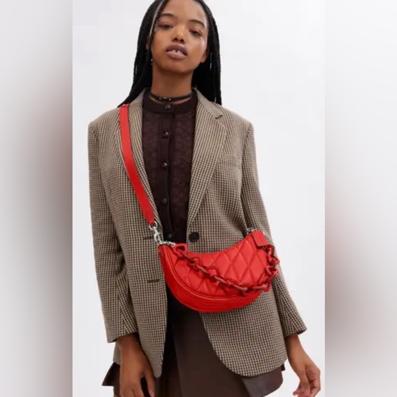 CP223 - Coach Mira Shoulder Bag with Pillow Quilting and Heart Strap - Picture 13 of 14